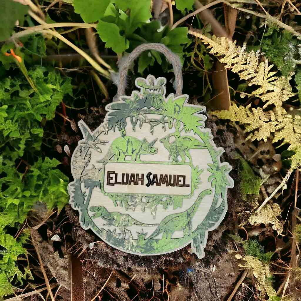 Personalized round nursery door hanger with custom baby name